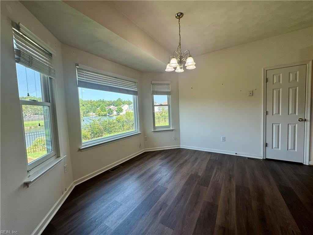 905 Laconia Ct - Photo 6 of 26