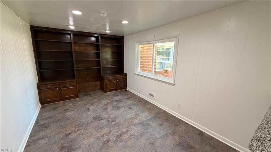 333 Lynn Shores Dr - Photo 6 of 30