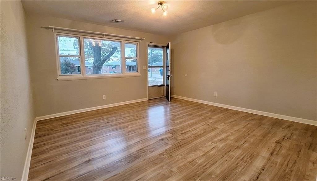 1327 Credle Rd #B - Photo 4 of 15