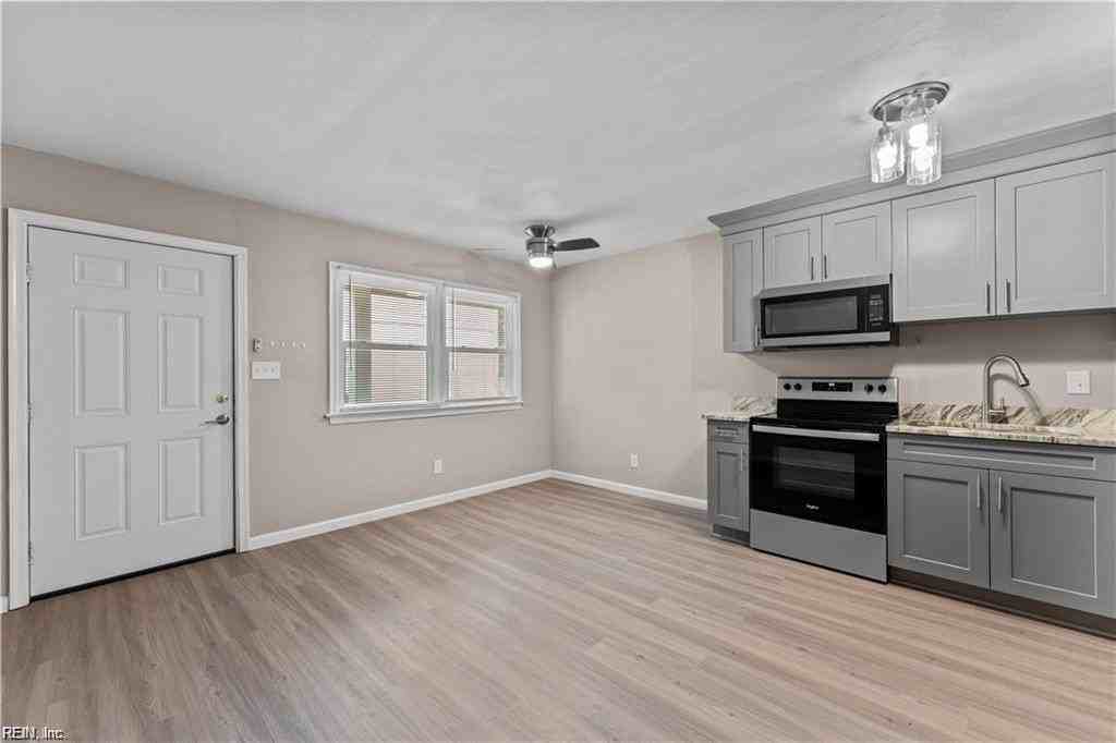 1416 E Ocean View Ave #8 - Photo 4 of 25