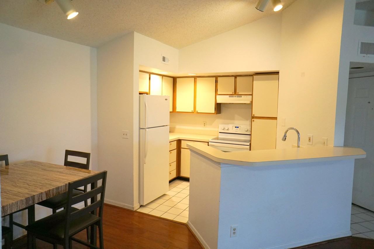 12620 Vista Isles Dr #1025 - Photo 4 of 35
