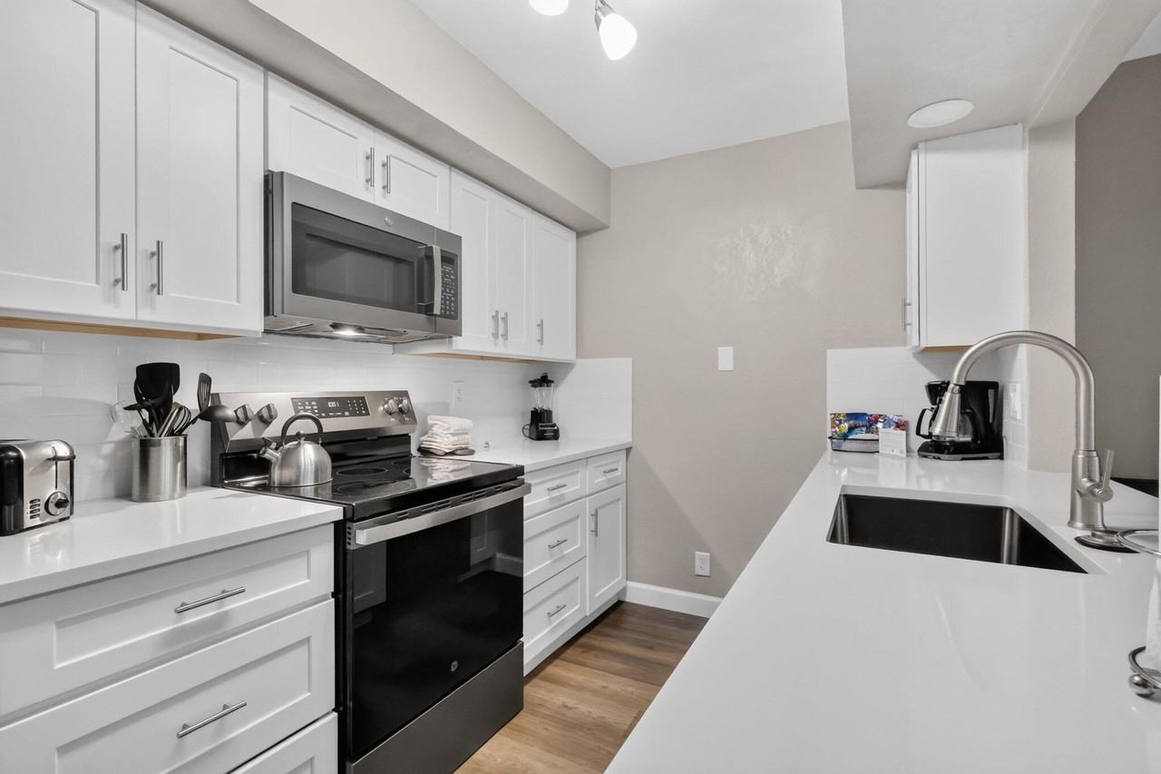 2301 S Ocean Blvd #5B - Photo 5 of 36