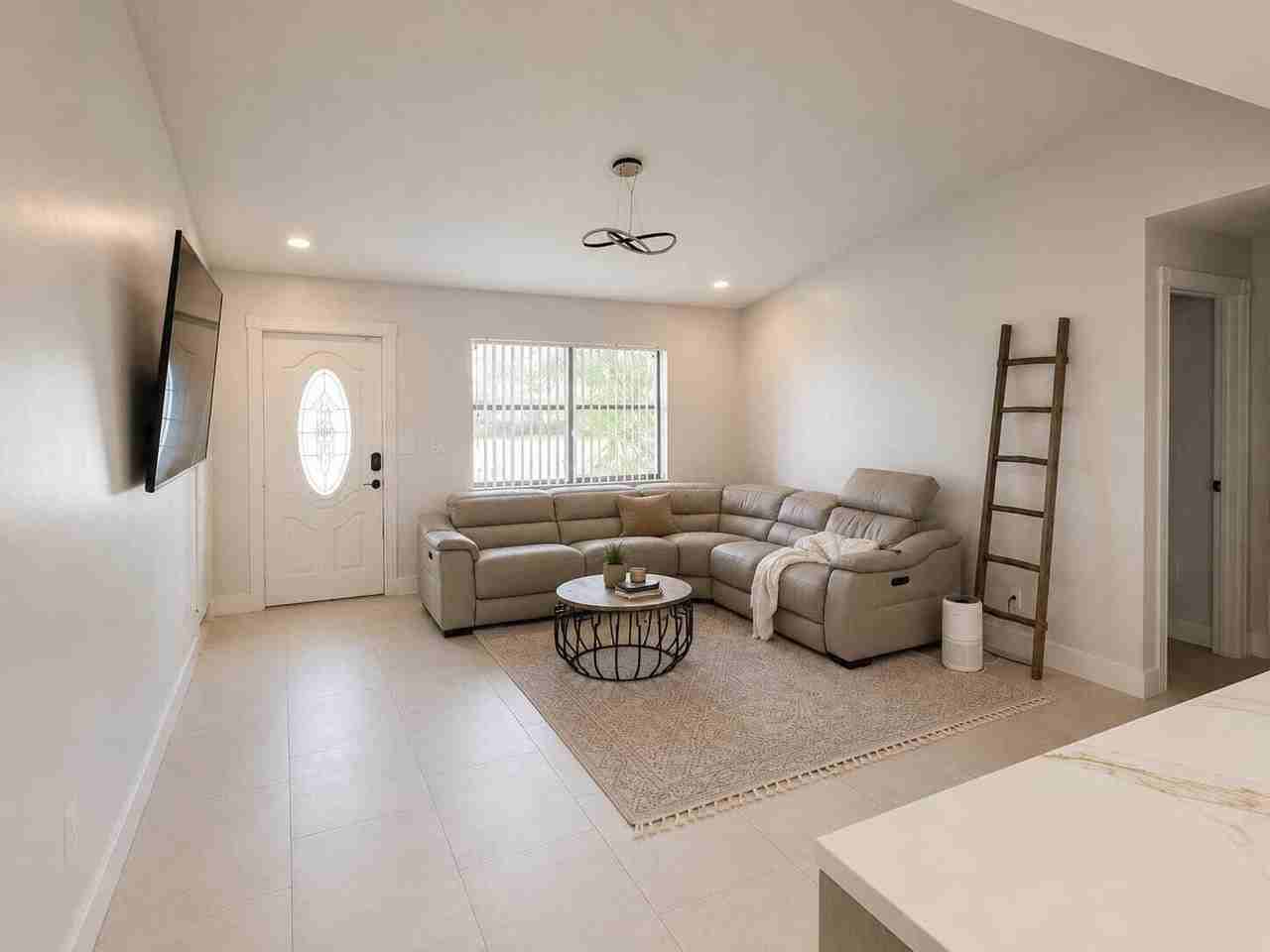 2707 Starwood Cir - Photo 2 of 9