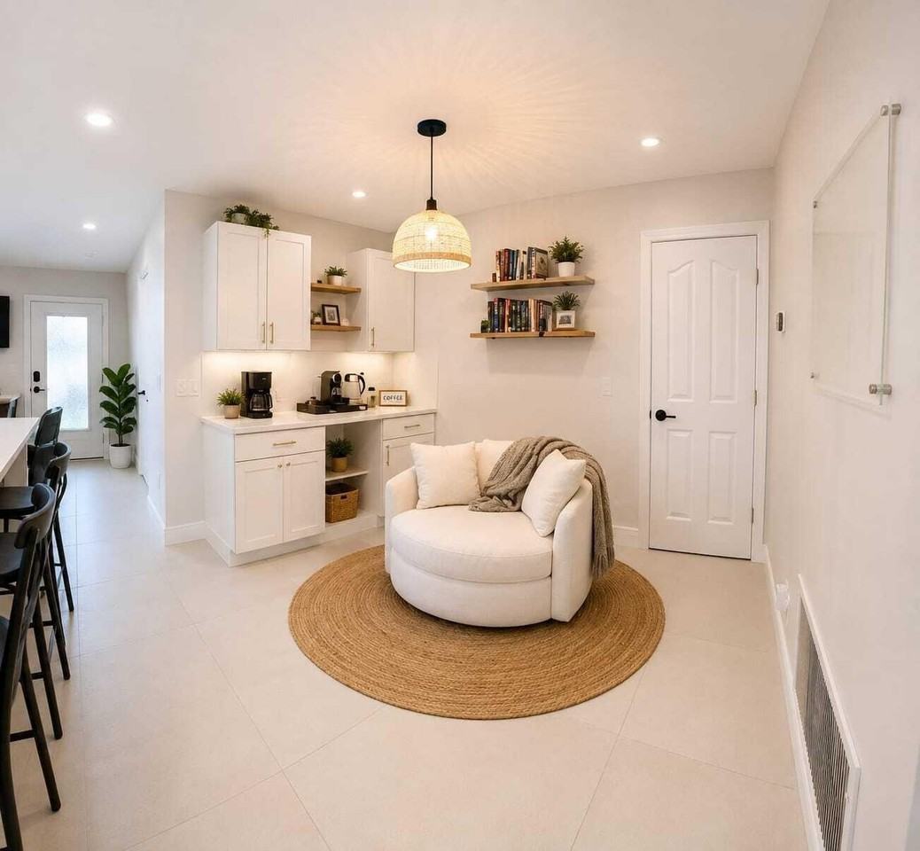 2707 Starwood Cir - Photo 4 of 9