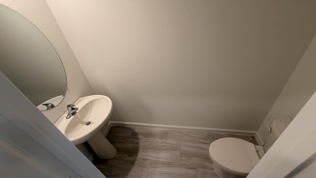 651 Salisbury Cir - Photo 5 of 25