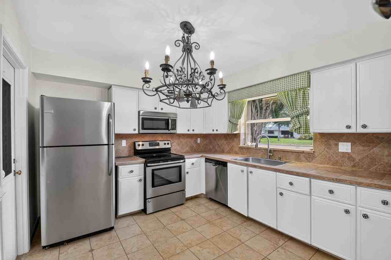 9930 Frangipani Tree Way #B - Photo 3 of 50