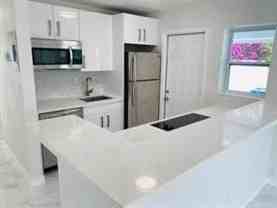 2408 Ne 4th St - Photo 1 of 1