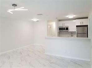 2408 Ne 4th St - Photo 7 of 17