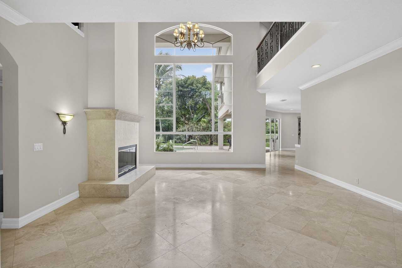 625 Glenfield Way - Photo 6 of 50