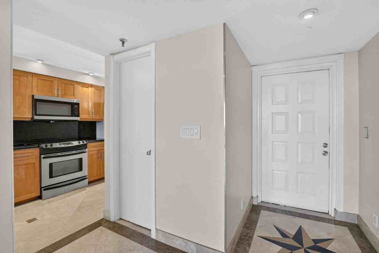 2300 Ne 33rd Ave #604 - Photo 6 of 43