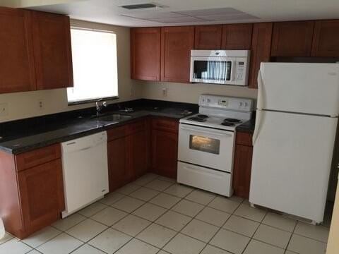 5323 Nw 27th St #B4 - Photo 3 of 13