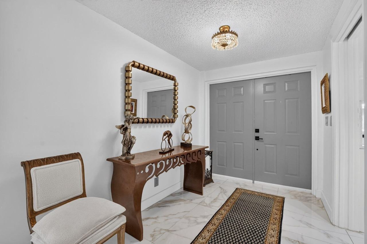 7622 Elmridge Dr - Photo 4 of 50