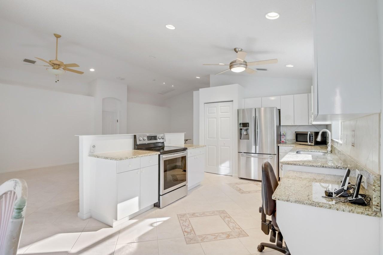 6519 Lucaya Ave - Photo 6 of 50