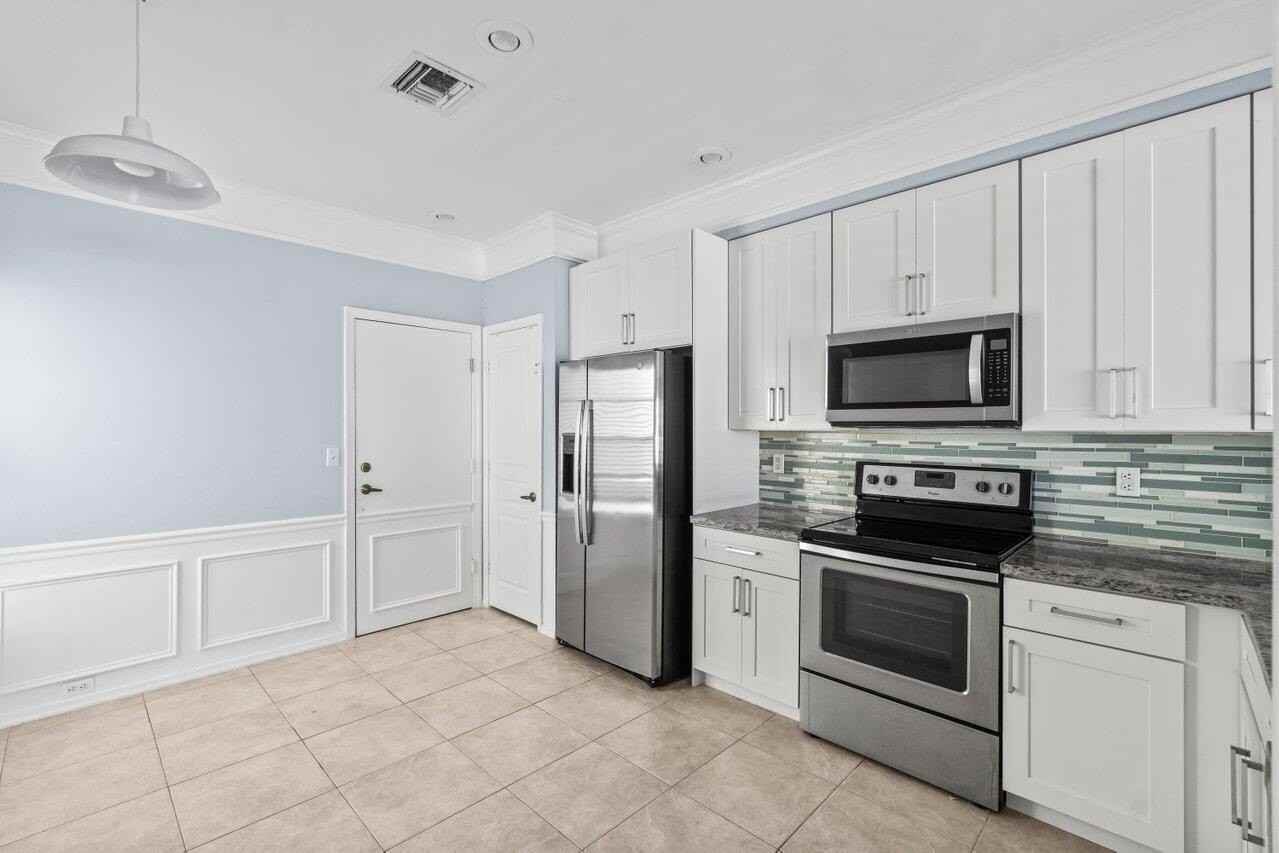 5423 Grand Park Pl - Photo 6 of 31