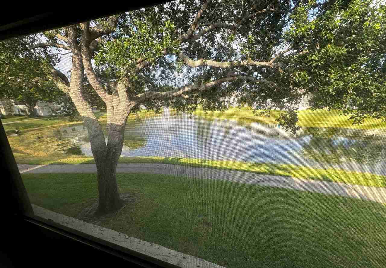3007 Sw 21st Ter - Photo 4 of 31