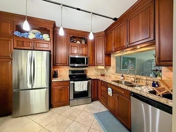 134 Cypress Point Dr #134 - Photo 5 of 14