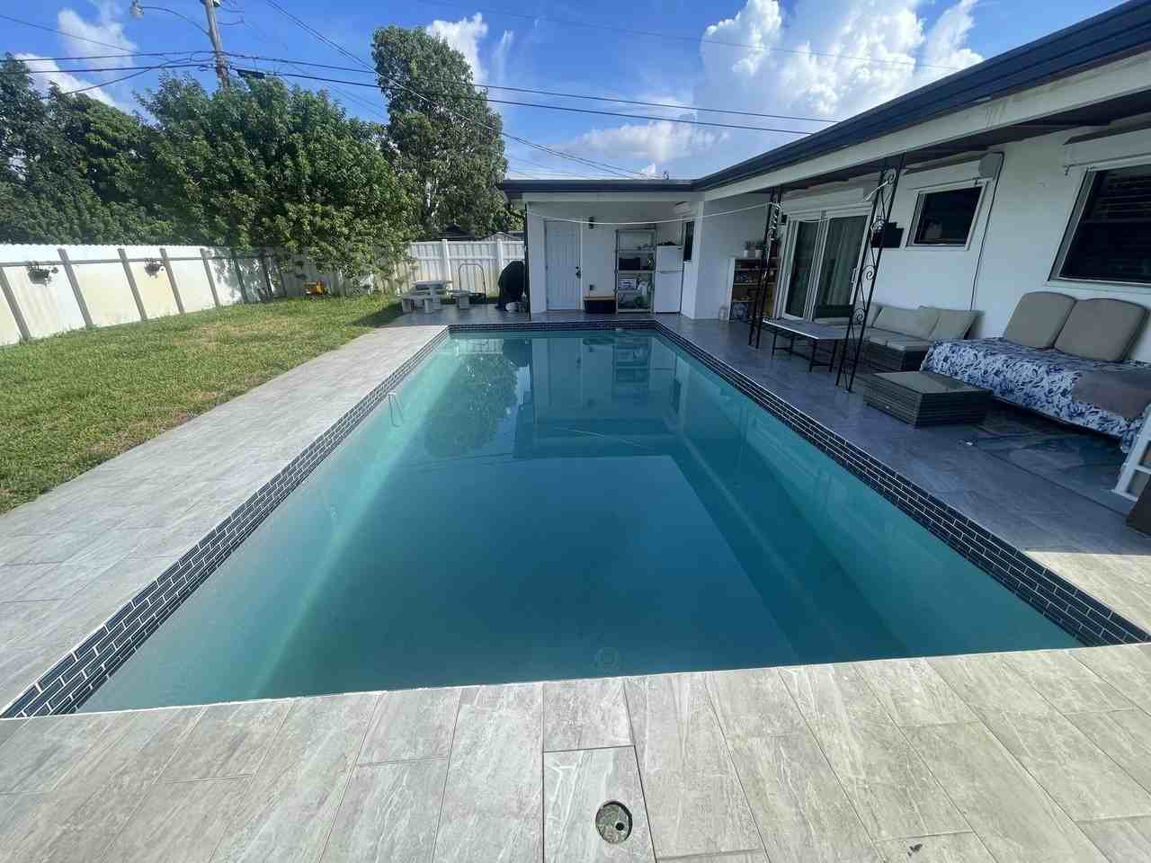 2310 N 67th Ter - Photo 2 of 21
