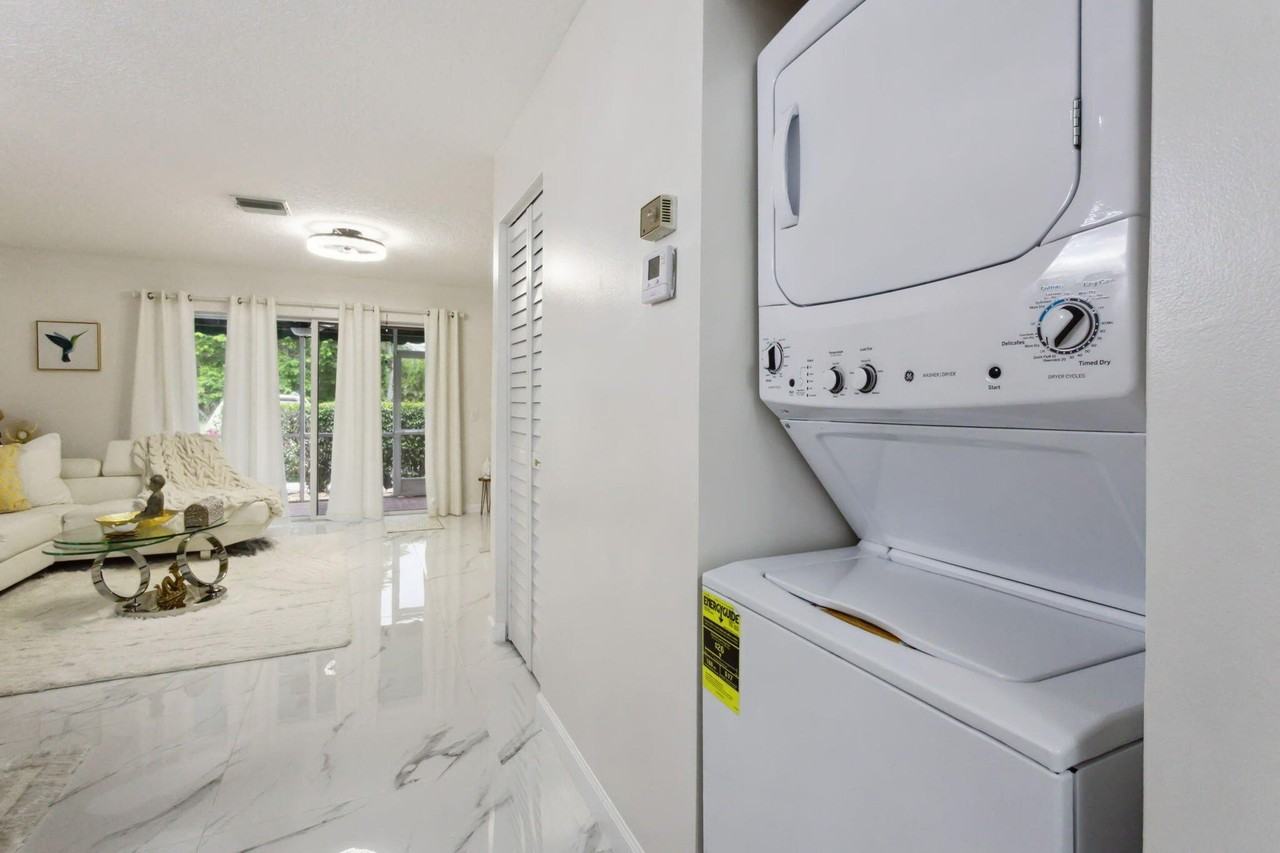 368 Waterside Dr - Photo 6 of 24