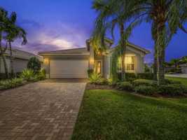 featured image of 10748 Sw Matisse Ln