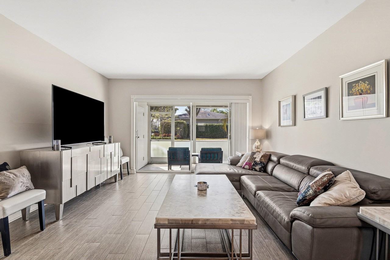 2440 Sw 22nd Ave #703 - Photo 7 of 35