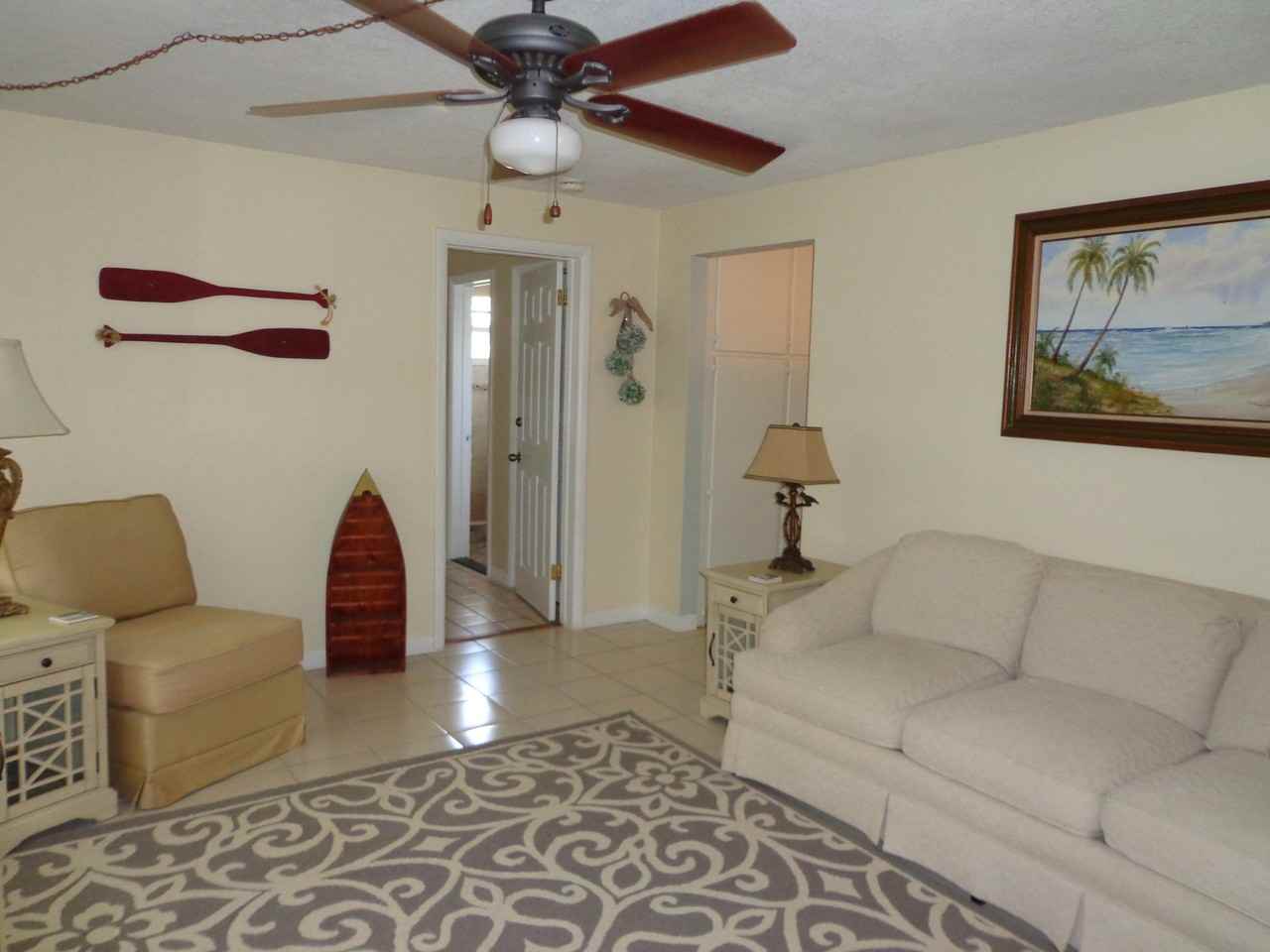 11751 Oleander Dr - Photo 4 of 20