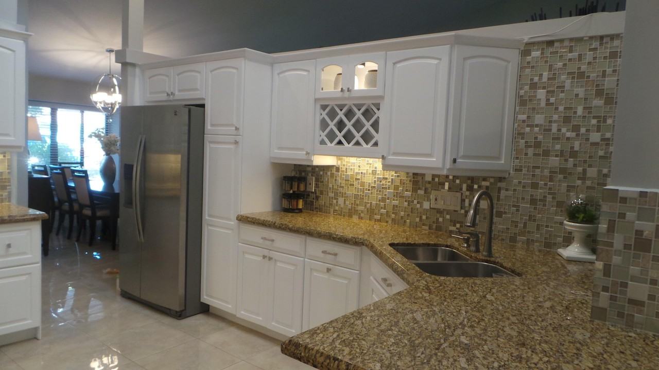 156 Thornton Dr - Photo 4 of 25