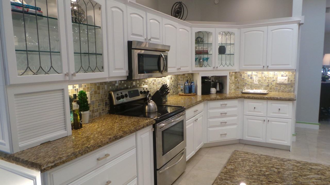 156 Thornton Dr - Photo 5 of 25