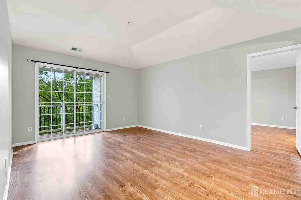 1634 Waterford Dr - Photo 4 of 22