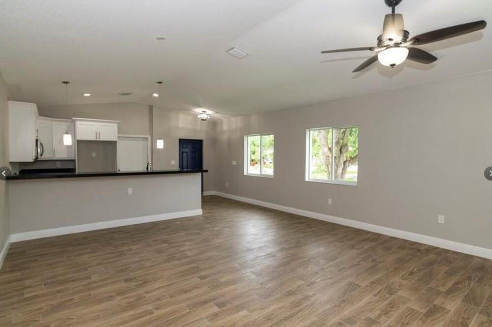 1140 Nw 1st Ave - Photo 4 of 17