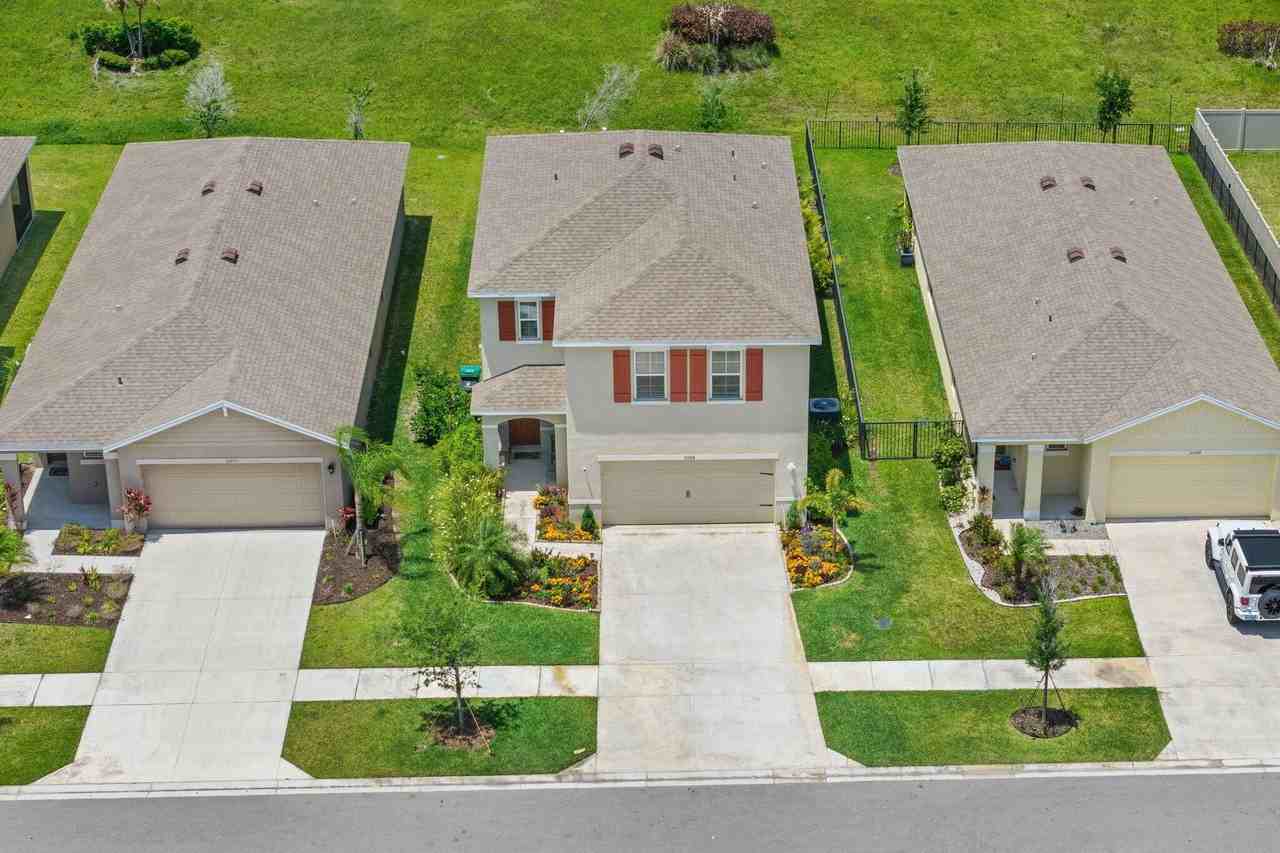 10764 Sw Vasari Way - Photo 2 of 31