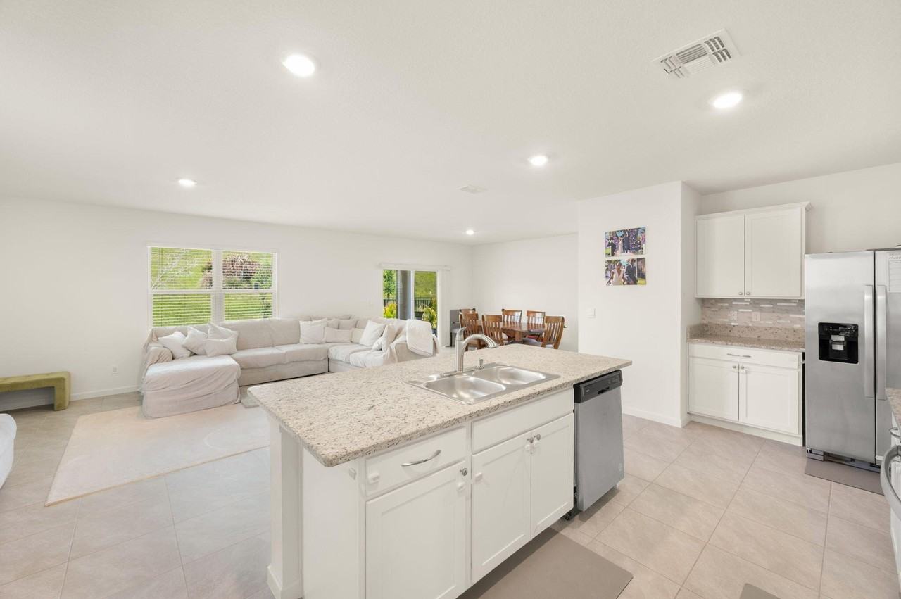 10764 Sw Vasari Way - Photo 5 of 31