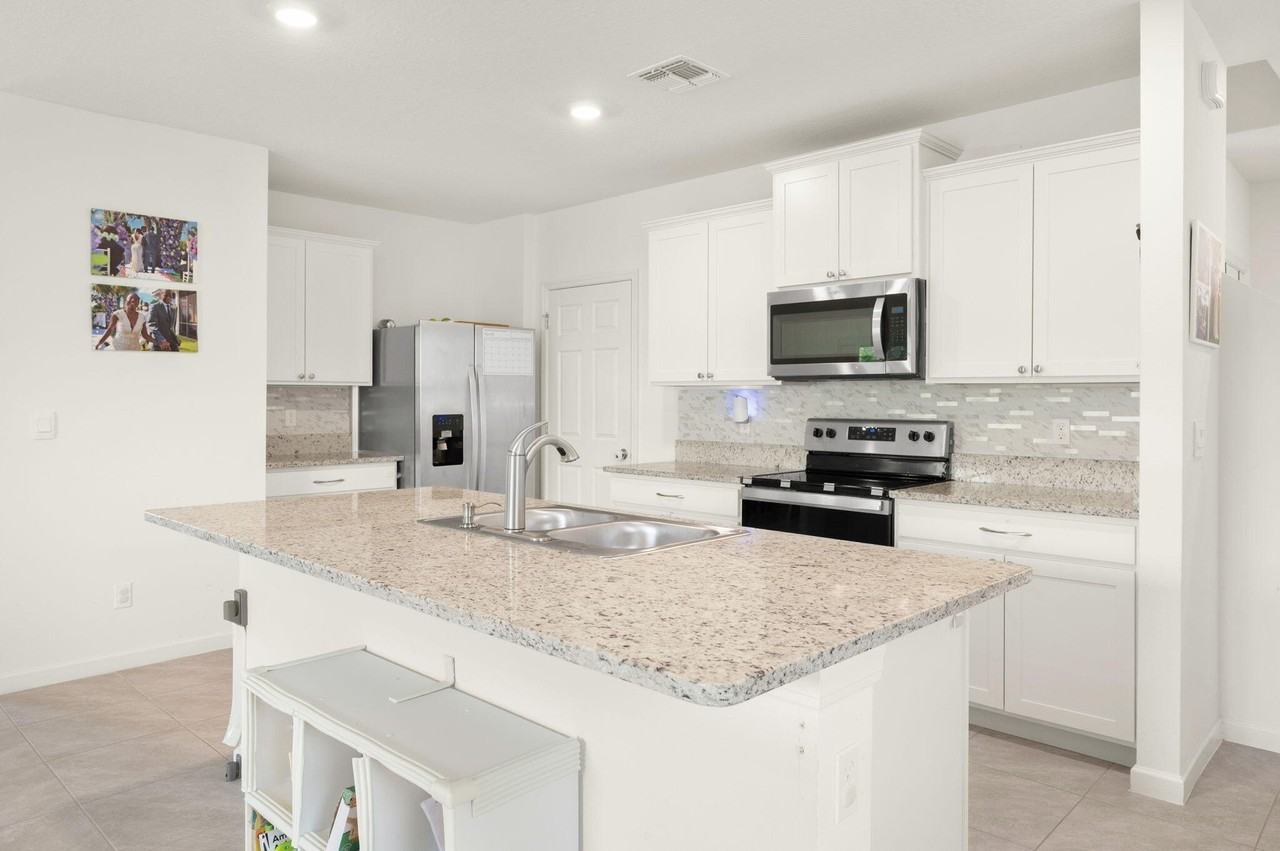 10764 Sw Vasari Way - Photo 6 of 31