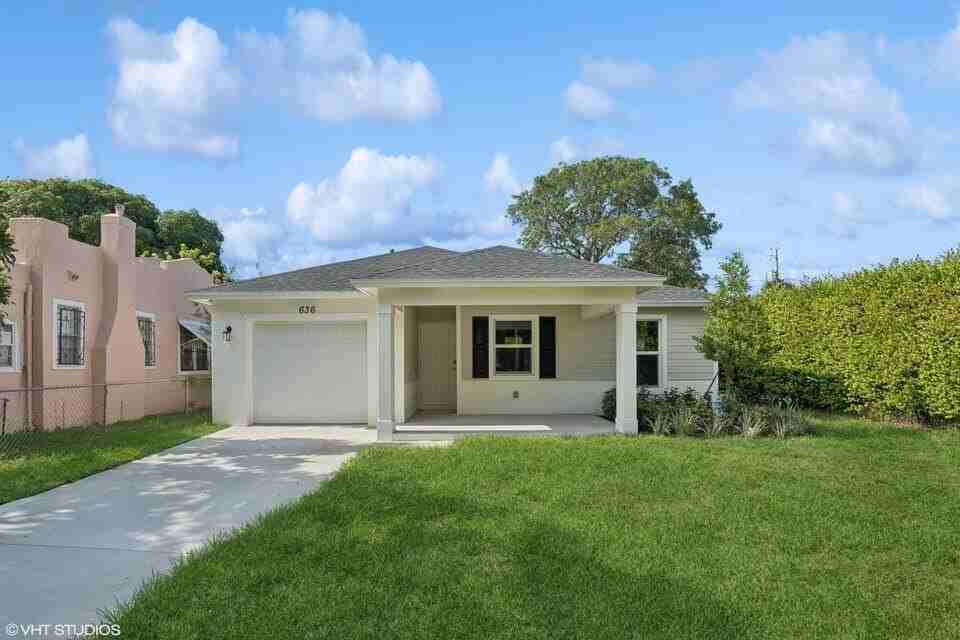 636 35th St - Photo 2 of 19