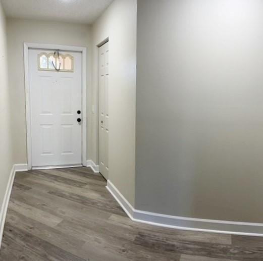 1370 Cottonwood Cir #18-3 - Photo 3 of 34