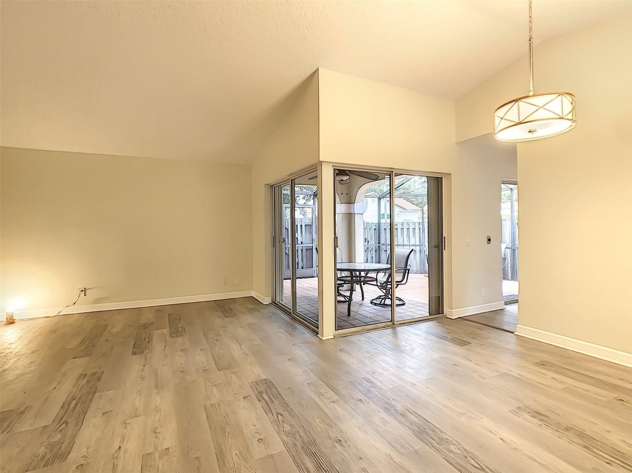 1370 Cottonwood Cir #18-3 - Photo 7 of 34