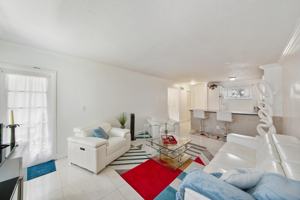 featured image of 2581 Garden Dr N #206
