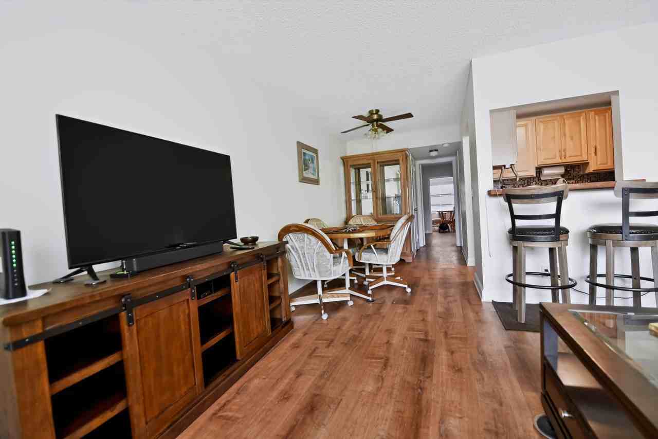 233 Windsor K - Photo 3 of 14