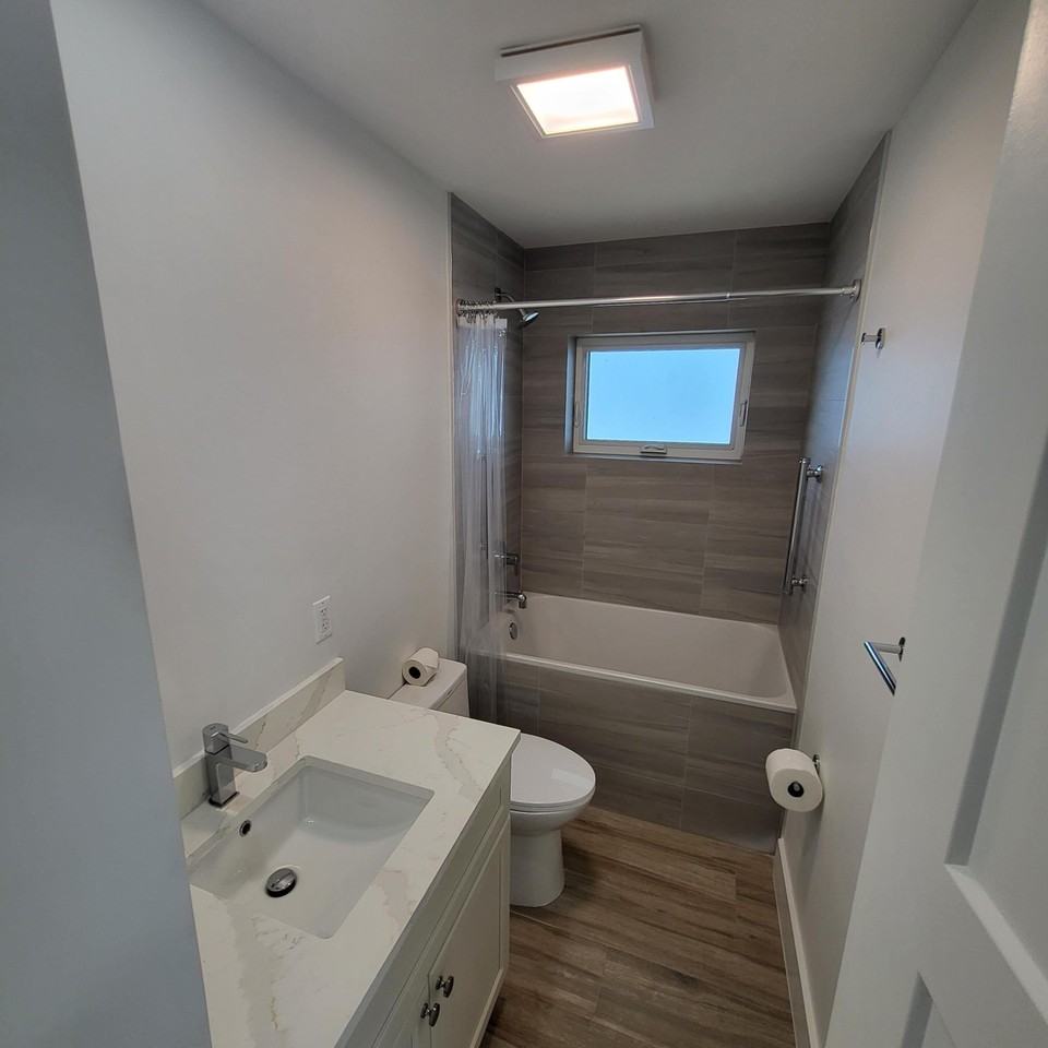 809A Nw 30th Ct #809A - Photo 6 of 8