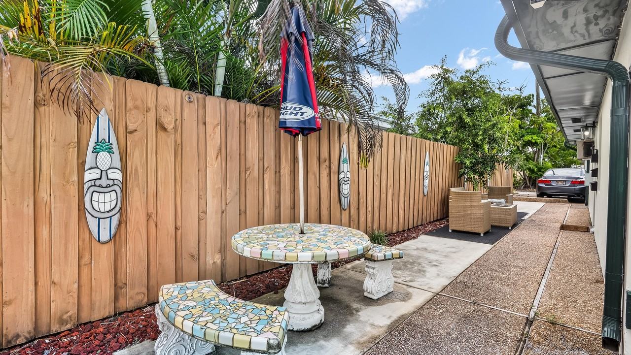 1637 Taft St - Photo 5 of 26