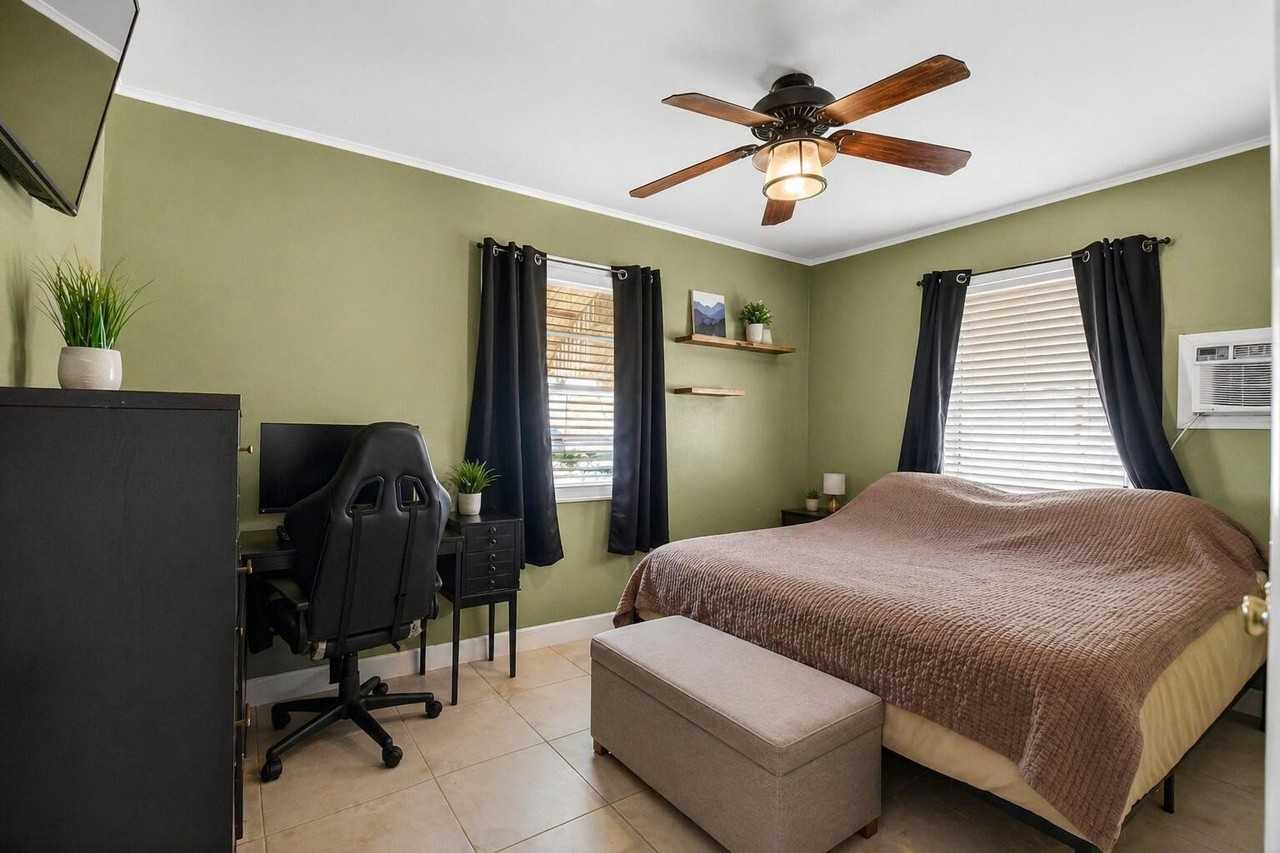 3017 Buckley Ave - Photo 4 of 8