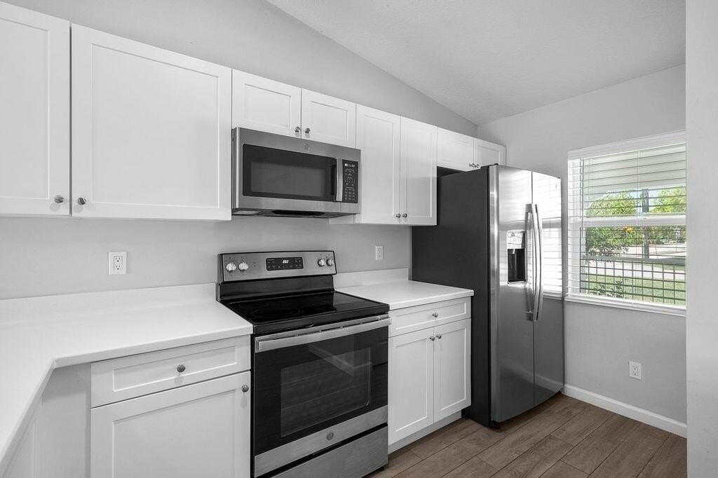 5078 Se Isabelita Ave - Photo 4 of 25