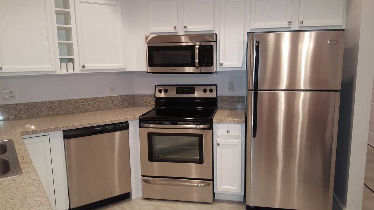 8033 Carnoustie Pl #A - Photo 6 of 39