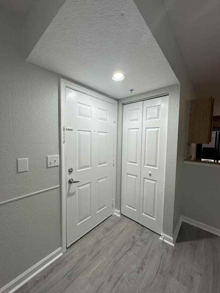 291 Sw Palm Dr #104 - Photo 5 of 46