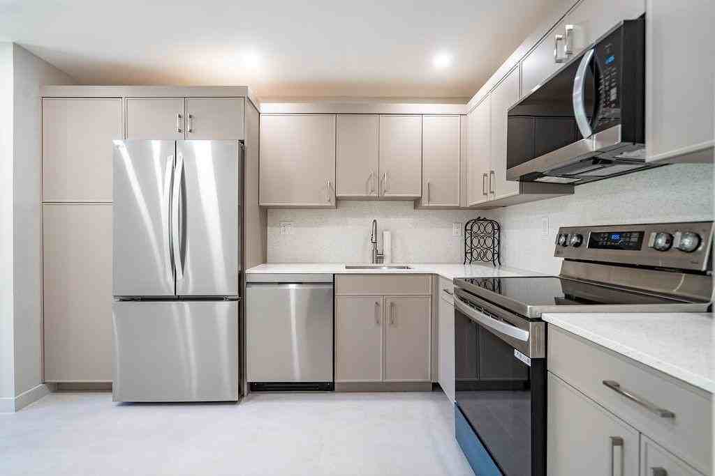 3175 Ne 48th Ct #105 - Photo 4 of 33