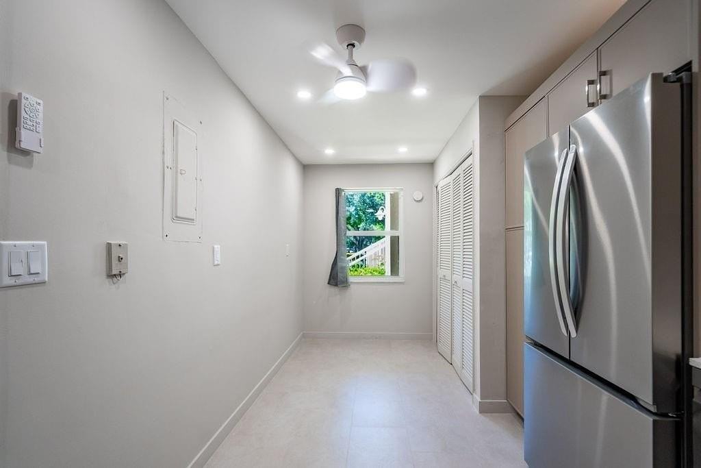 3175 Ne 48th Ct #105 - Photo 6 of 33