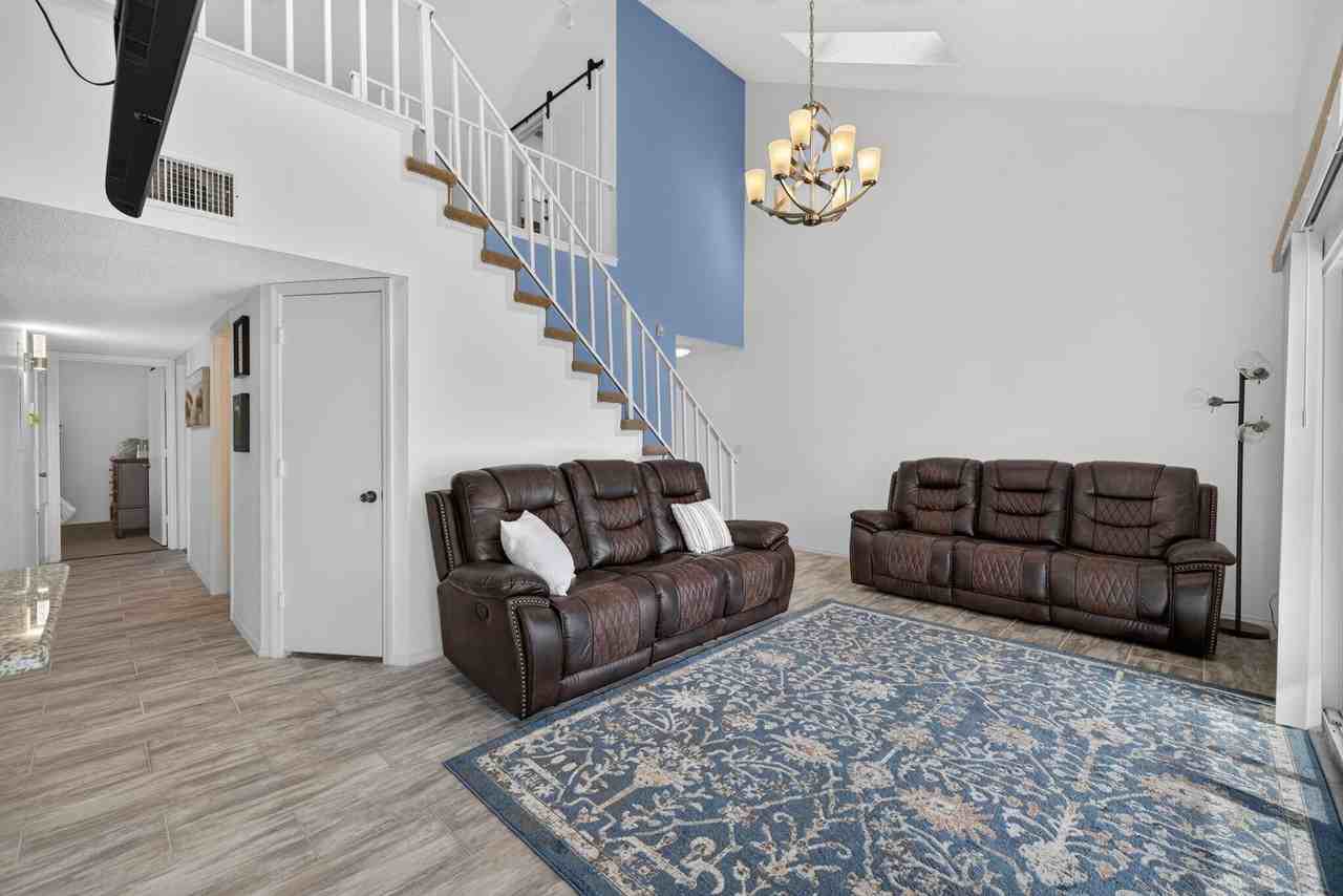 1975 Westminster Cir #4 - Photo 5 of 50