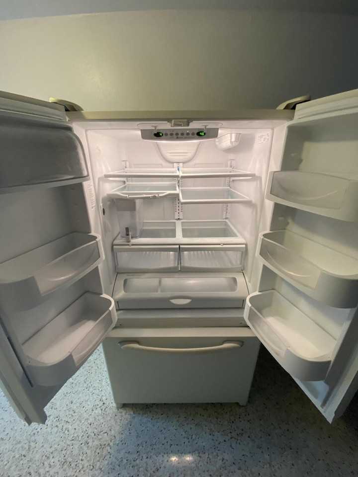 1112 Avenue E #A - Photo 6 of 8