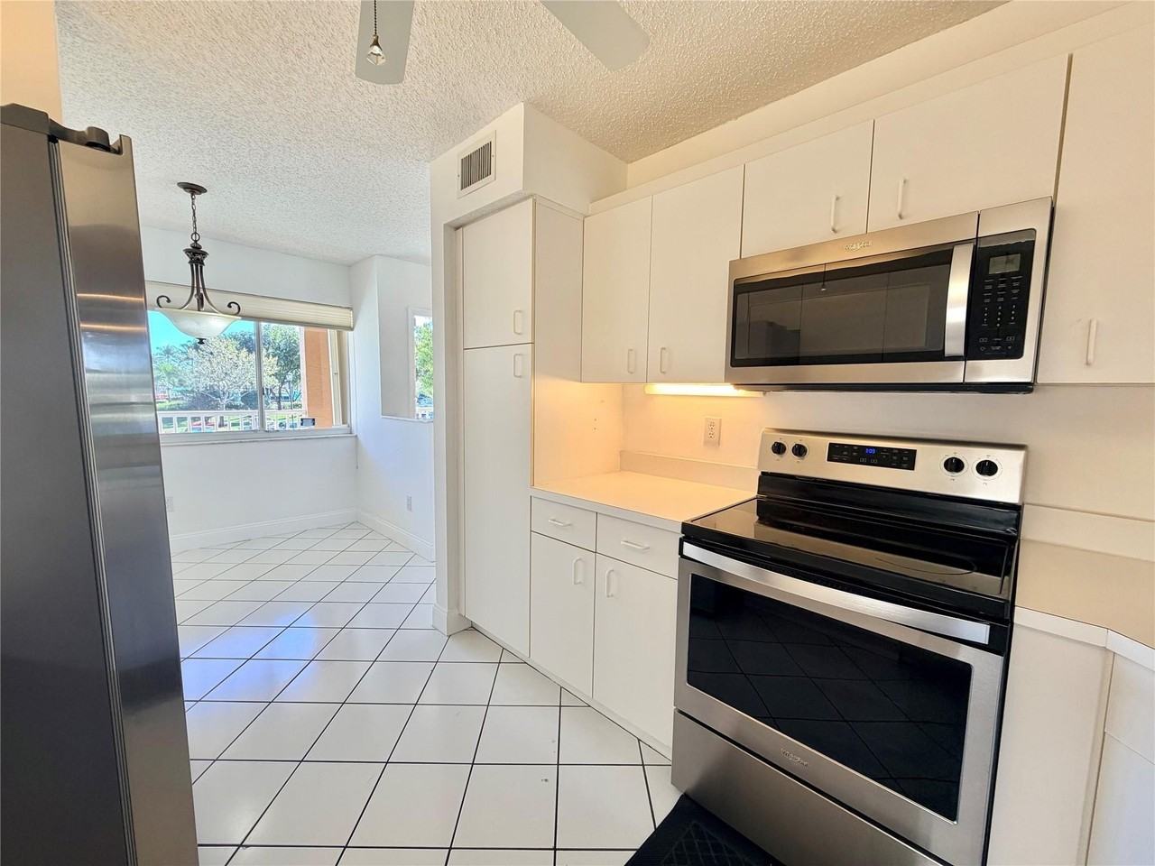 9587 Weldon Cir #B204 - Photo 4 of 39