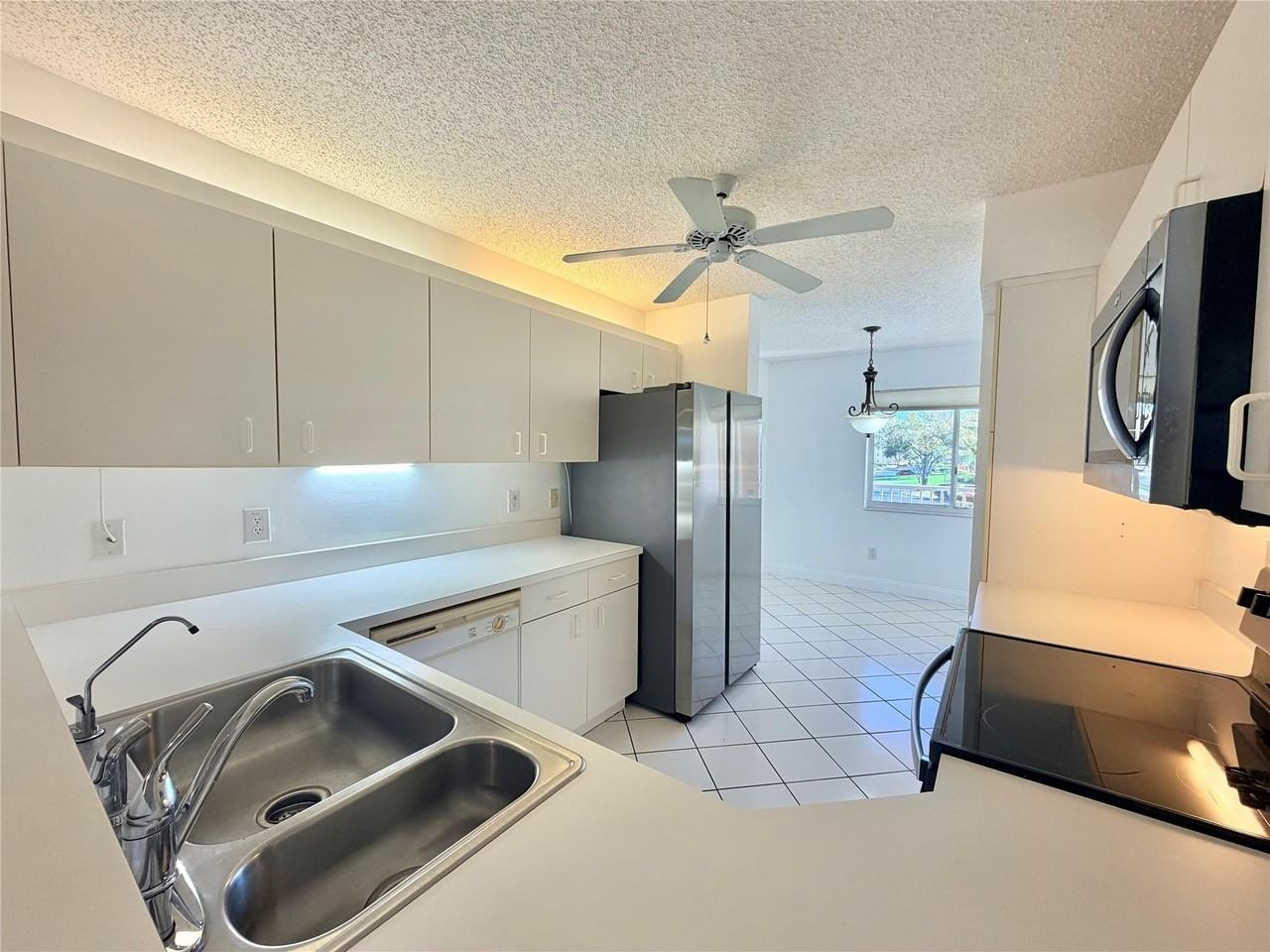 9587 Weldon Cir #B204 - Photo 5 of 39