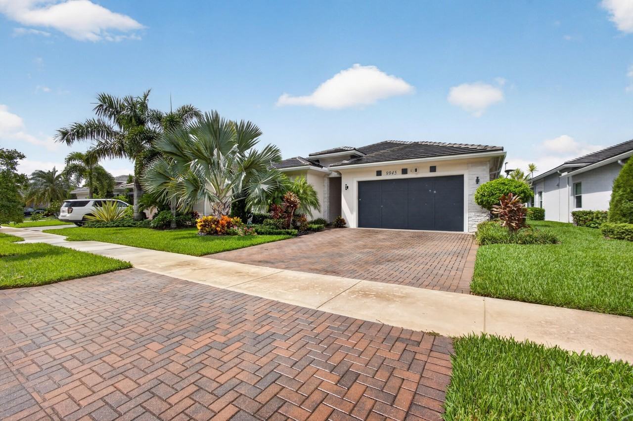 9945 Regency Way - Photo 2 of 37